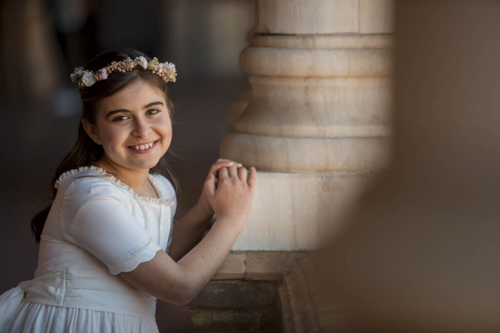 La comunión de Inés: flechas, risas y un paseo mágico por la Plaza de España